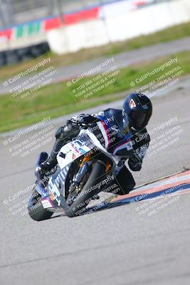 media/Jan-20-2023-Fastrack Riders (Fri) [[f2ad32aba3]]/Private/session 4 turn 6/